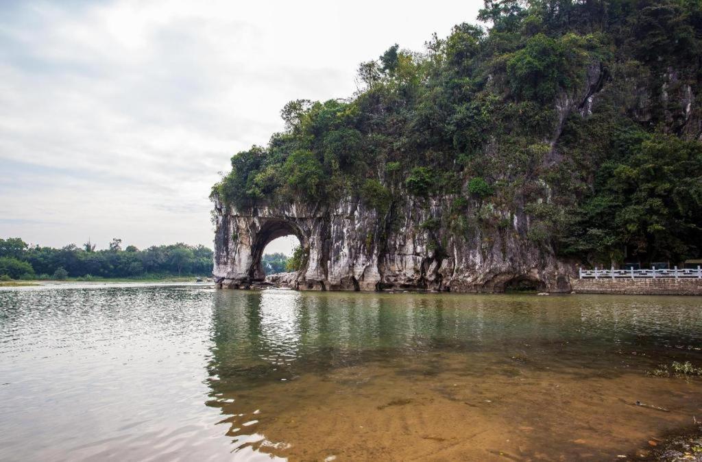 Parkside Hostel Guilin Bagian luar foto