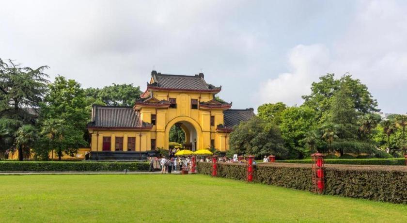 Parkside Hostel Guilin Bagian luar foto