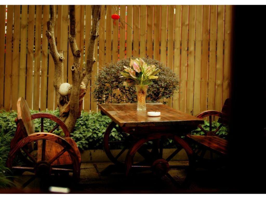Parkside Hostel Guilin Bagian luar foto